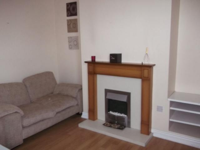 2 bed Terraced To Let