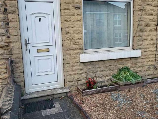 2 bed Terraced To Let