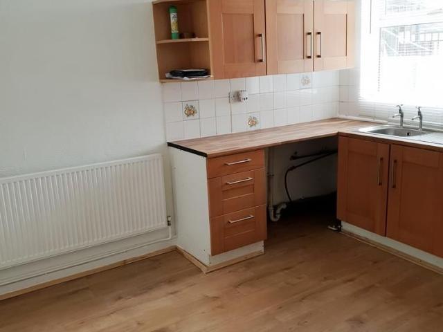 2 bed terraced to rent on Ilkeston, Awsworth Road, DE7