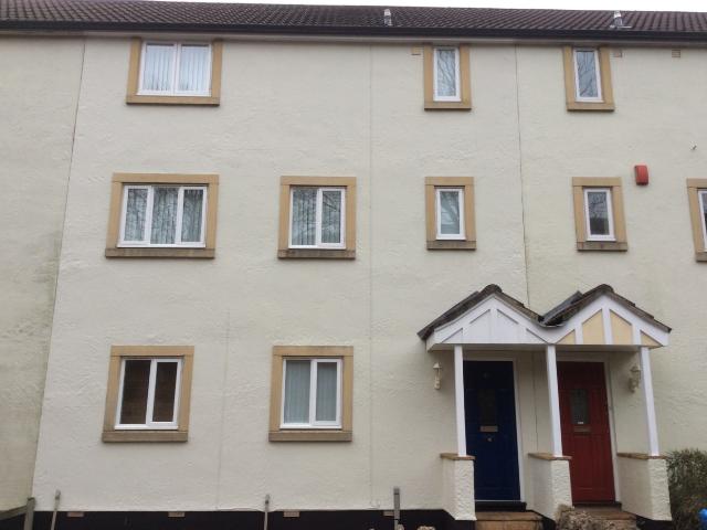 2 bed Terraced House To Let