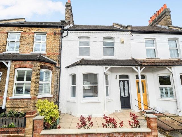2 bed Terraced House to Let for rent in Bromley