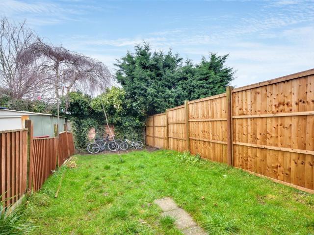 2 bed terraced house to rent in Babbacombe Drive, Bestwood, Nottingham, NG5 5FZ