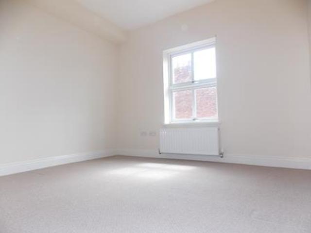 2 bed terraced house to rent in Frederick Street, Long Eaton NG10 2DR