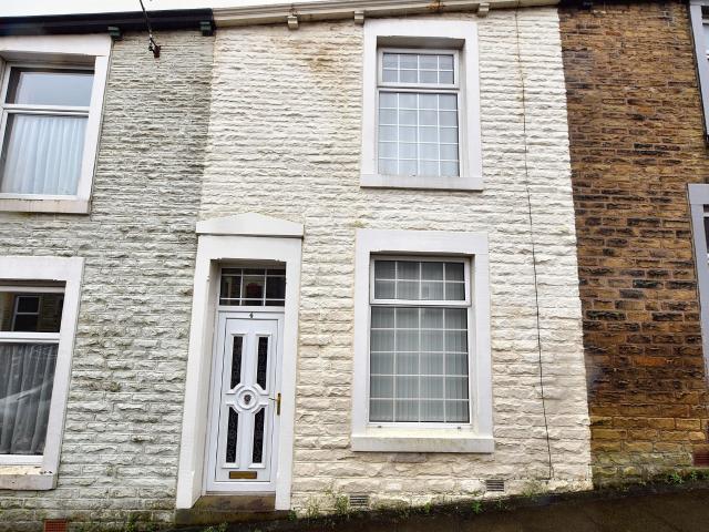 2 bed terraced house to rent in Lime Street, Great Harwood, BB6