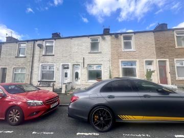 2 bed terraced house to rent in Peart Street, Burnley, BB10