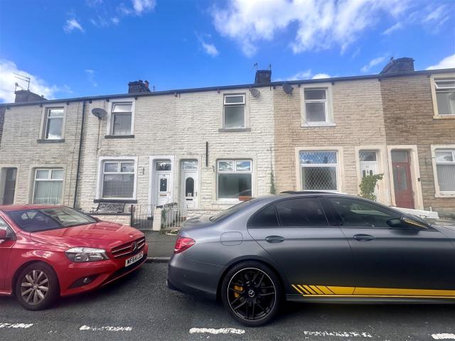 2 bed terraced house to rent in Peart Street, Burnley, BB10