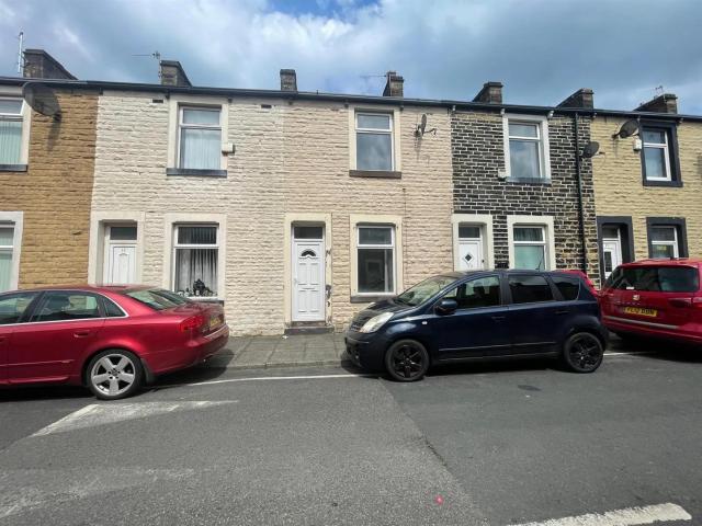 2 bed terraced house to rent in St. Cuthbert Street, Burnley, BB10