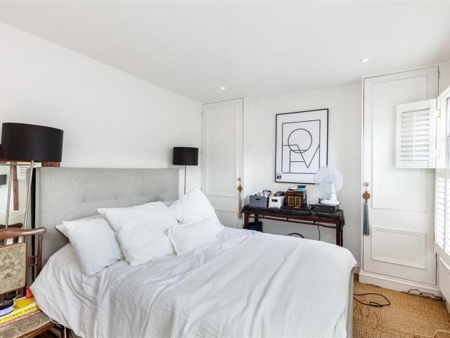 2 bed terraced house to rent in Thorne Street, Barnes, SW13 | James Anderson