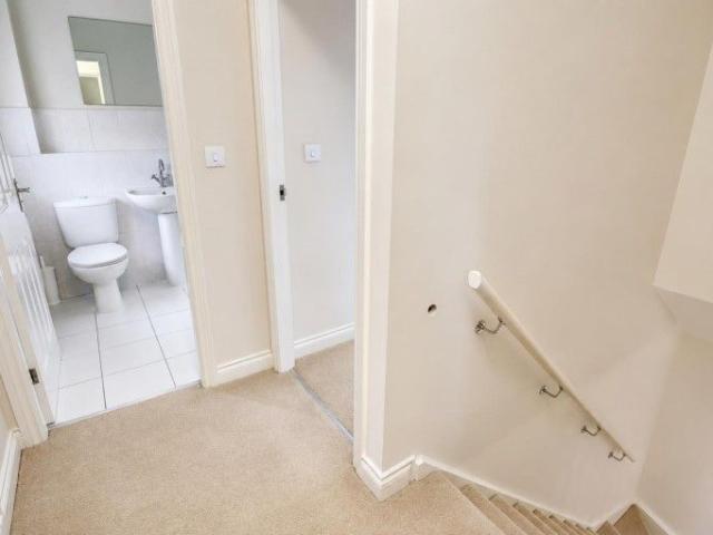 2 BED Terraced House To rent