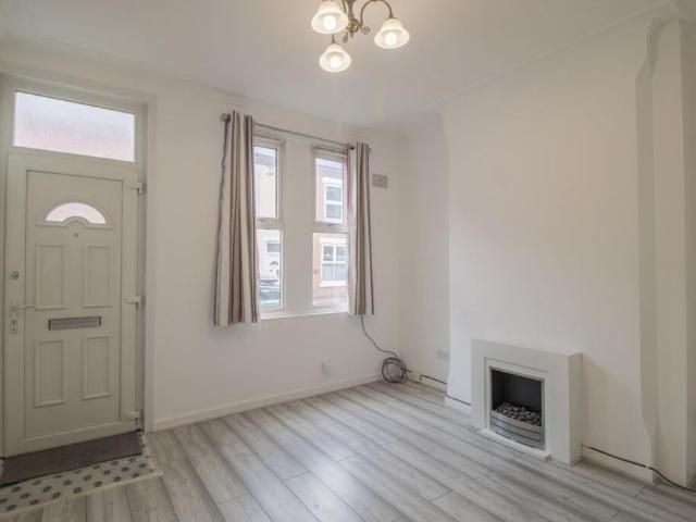2 Bed Terraced House, Westwood Road, NG2