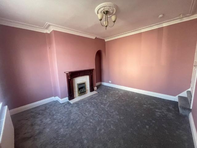 2 Bed Terraced House, Barras St, LS12