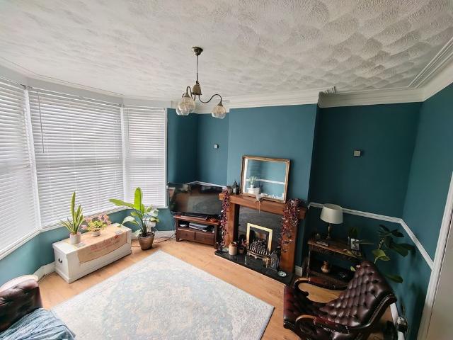 2 Bed Terraced House, Bedford Road, L20