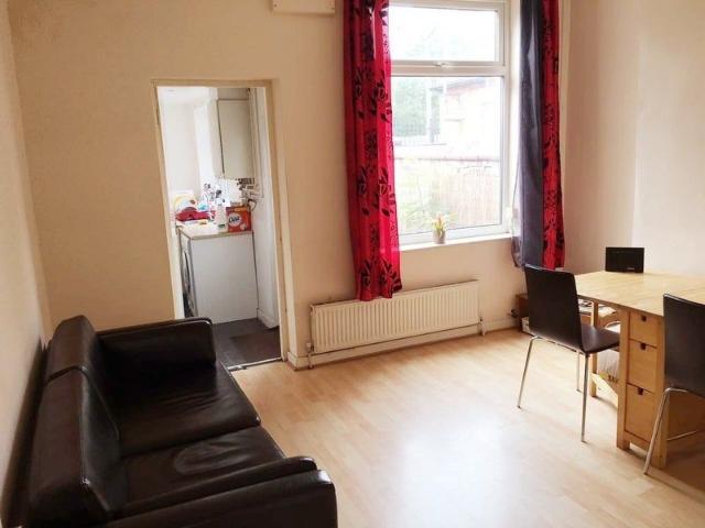 2 Bed Terraced House, Blandford Road, M6