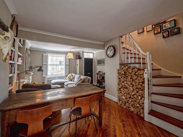 2 Bed Terraced House, Cambridge Cottages, TW9