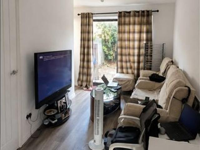 2 Bed Terraced House, Church Mews, NG2