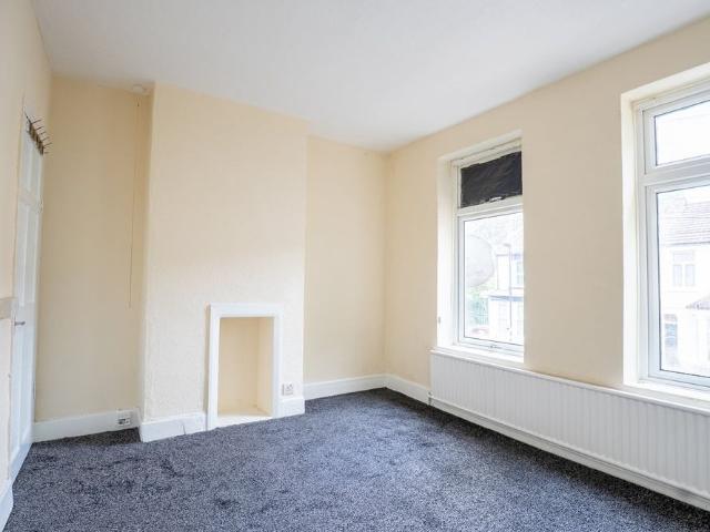 2 Bed Terraced House, Dore Avenue, E12