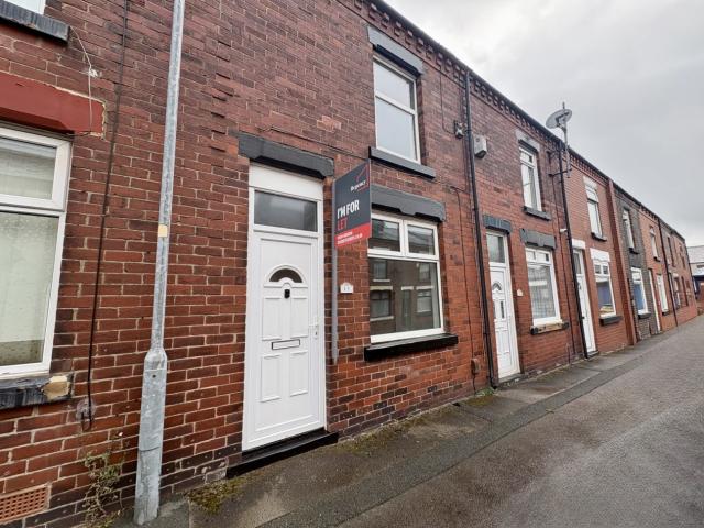 2 Bed Terraced House For Rent