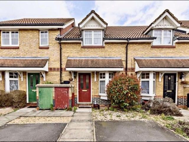 2 Bed Terraced House, Garrison Close, TW4