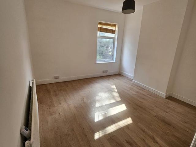 2 Bed Terraced House, Gladys Terrace, B67