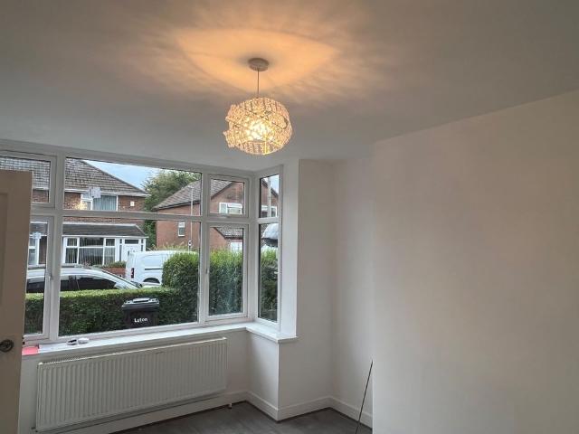 2 Bed Terraced House, Hazelwood Close, LU2