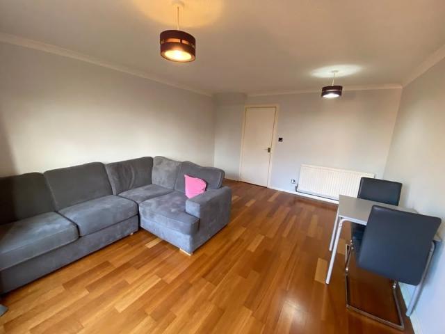 2 Bed Terraced House, Hosie Rigg, EH15