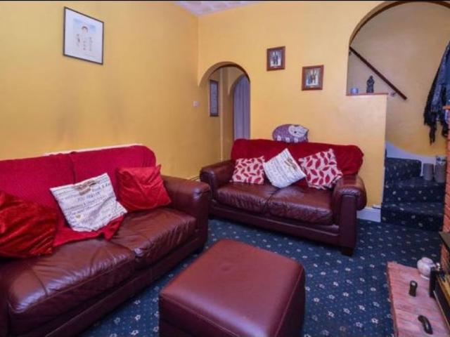 2 Bed Terraced House, Meynell Road, LE5