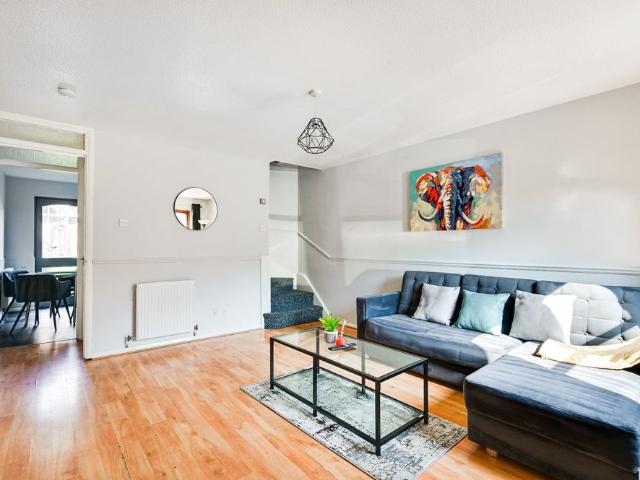 2 Bed Terraced House, Purdy Street, E3