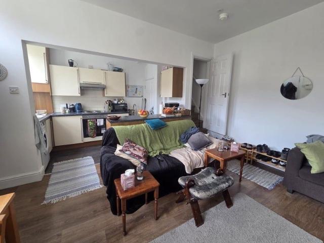 2 Bed Terraced House, Sowood St, LS4