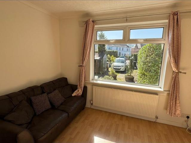 2 Bed Terraced House, Stenhouse Place East, EH11