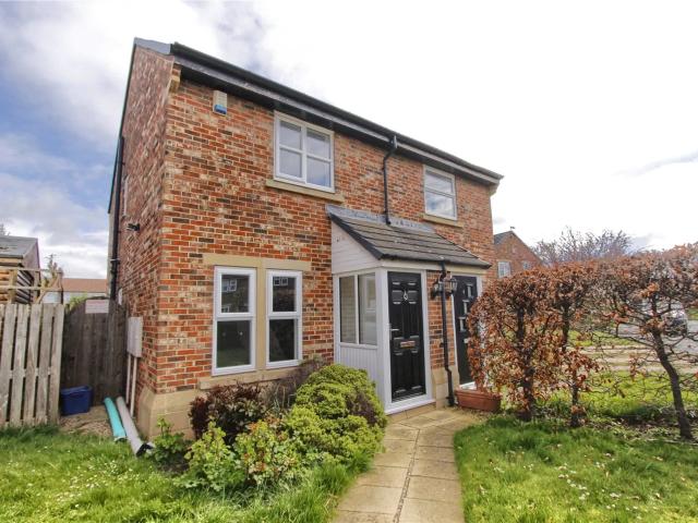 2 bed to rent in Ingleborough Lane, Ingleby Barwick, TS17