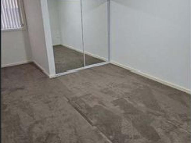 2 Bed Townhouse in Convenient Location
