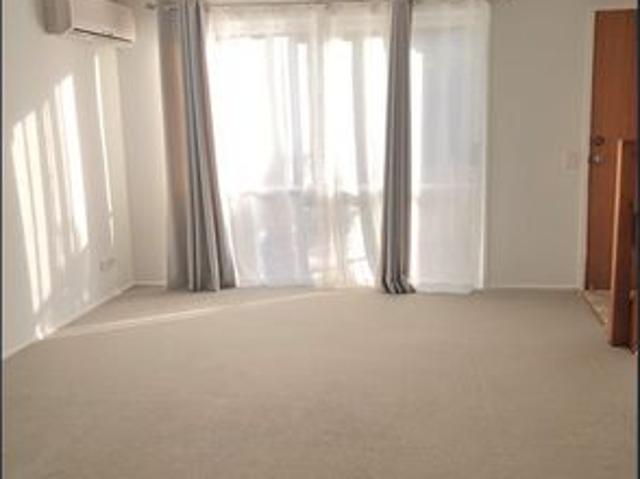 2 Bed Townhouse Mooloolaba, Newly renovated Kitchen
