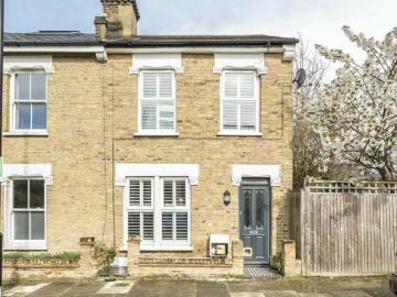 2 Bed Victorian House in East Dulwich