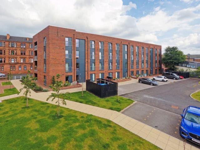 2 Bed West End Flat Near Glasgow Uni