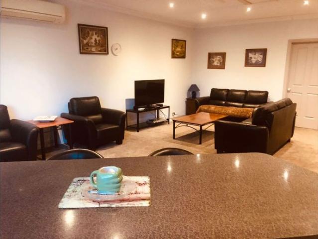 2 bed with wardrobe, large living area, kitchen & bathroom fully furnished/unfurnished with car park