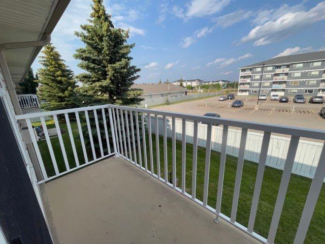 2 Bed Apartment Condo in Stony Plain