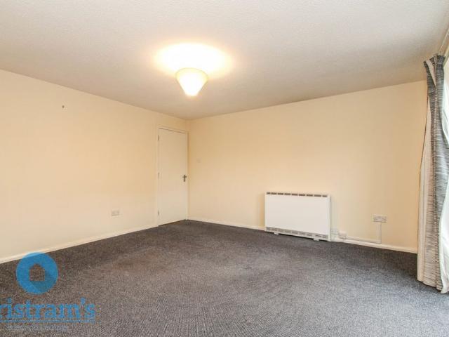 References Pending 2 bed Apartment