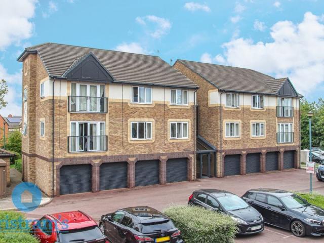 References Pending 2 bed Apartment