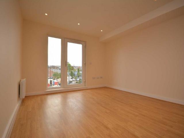 2 bed Apartment for Rent