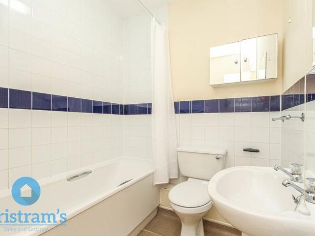 References Pending 2 bed Apartment