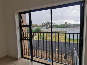 2 Bed Apartment in Bellville Central