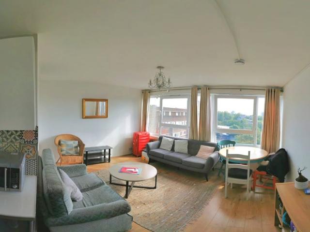 2 bed apartment with living room and balcony E1