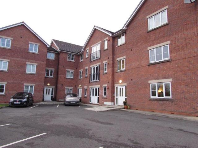 2 Bed Apartment Wigan Road Wigan WN4