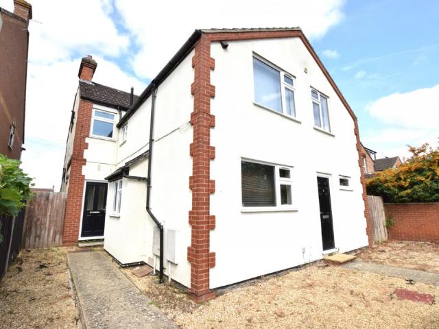 2 bed Apartment References Pending