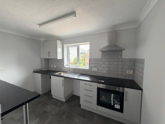 2 bed Apartment To Let