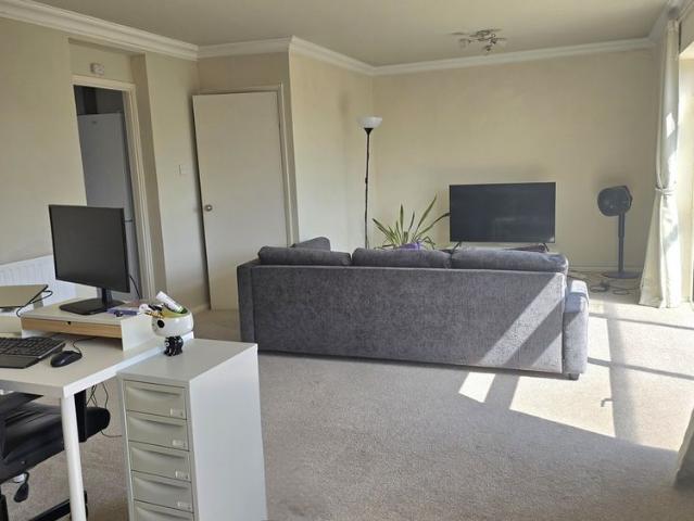 2 bed Apartment To Let