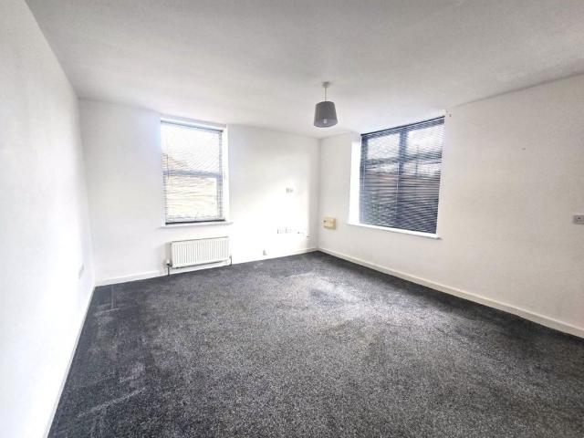 2 bed Apartment To Let