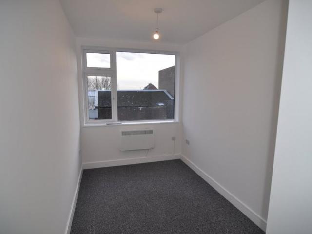 2 bed Apartment To Let