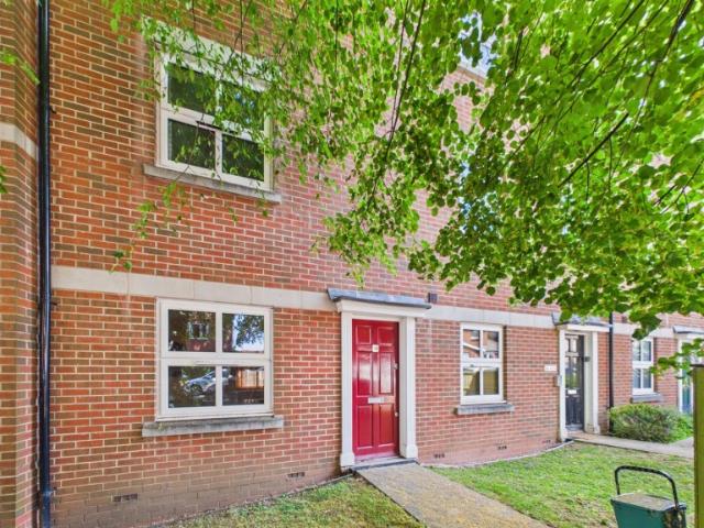 3 BED Apartment To rent