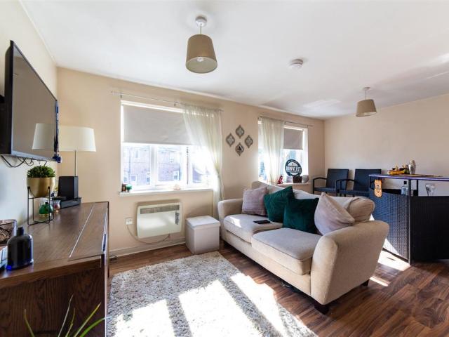 2 bed apartment to rent in Welbeck Mews, Walker, NE6